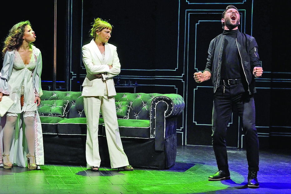 Sissi Martins, Manuela Couto e Jorge Corrula integram o elenco desta peça, em cena no Auditório dos Oceanos 