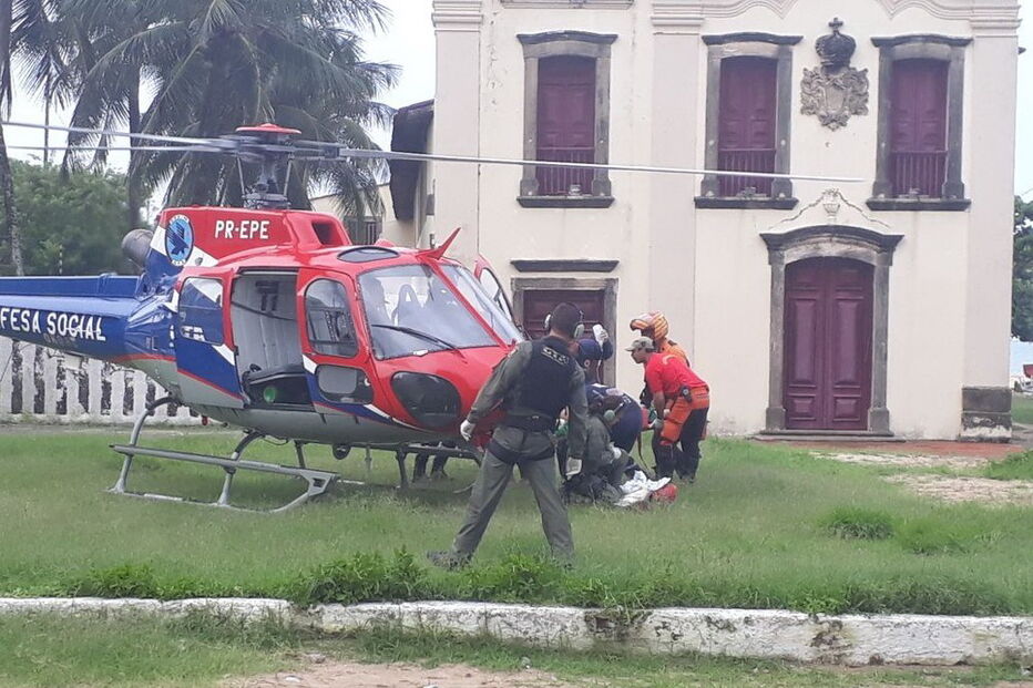 Turista atacado por tubarão no Brasil