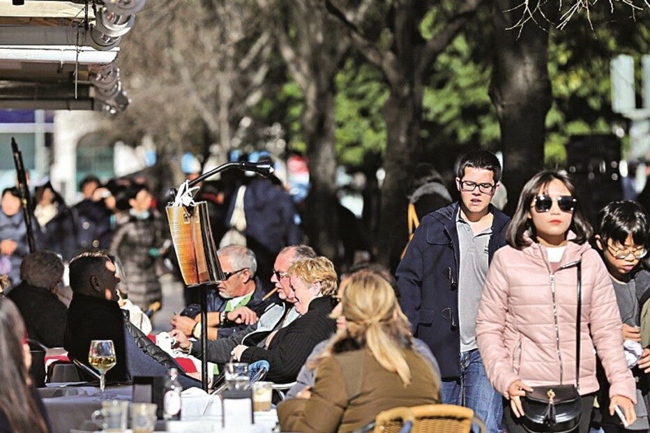 Temperaturas máximas deverão rondar os 24/25° C na maioria dos concelhos