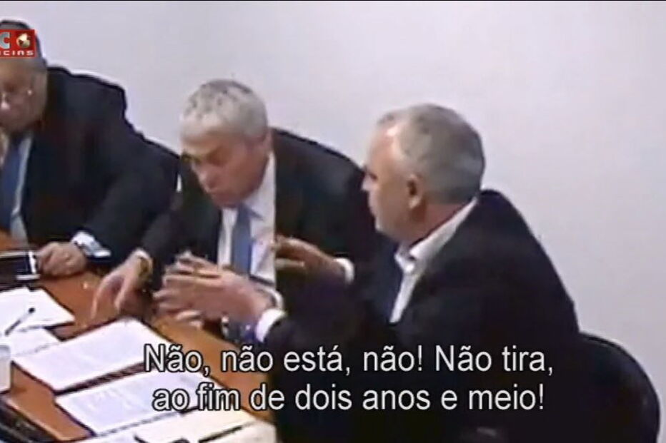 Sócrates irrita-se com procurador