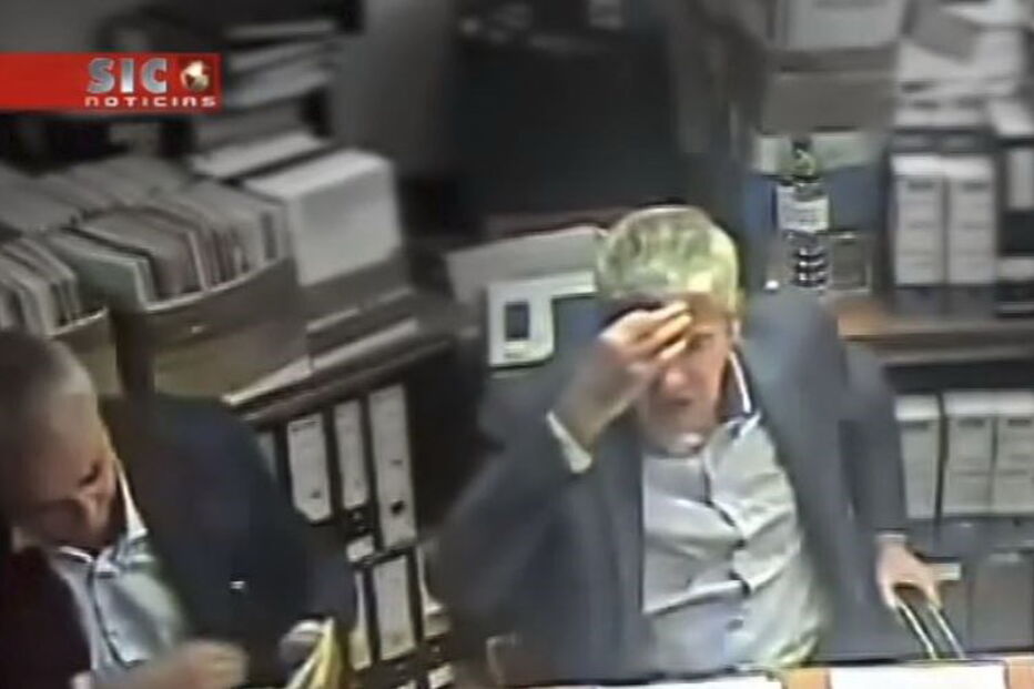 Sócrates irrita-se com procurador