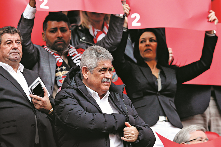 Vieira renova fé no 'penta' do Benfica