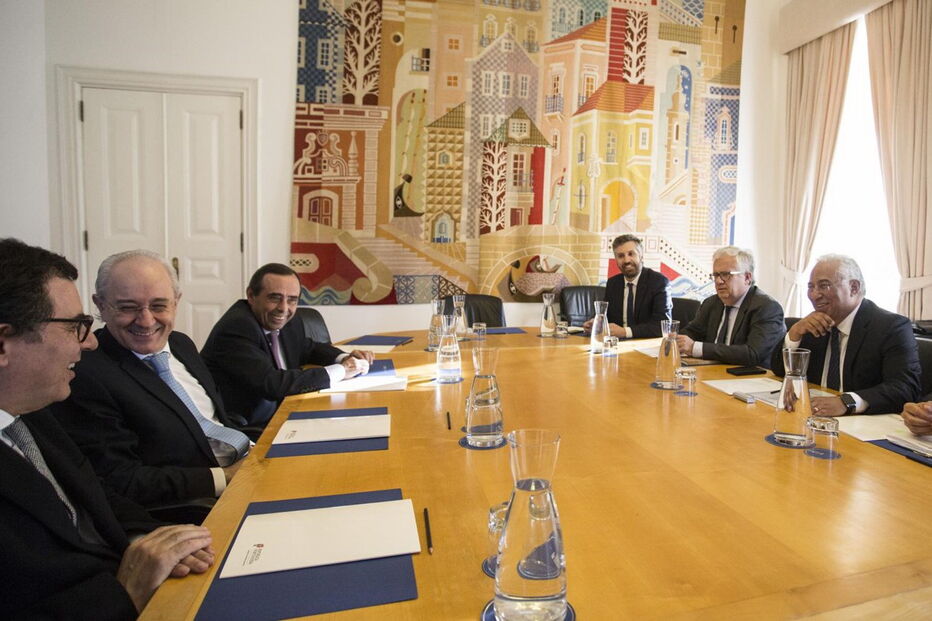 O primeiro ministro e o presidente do PSD reunidos