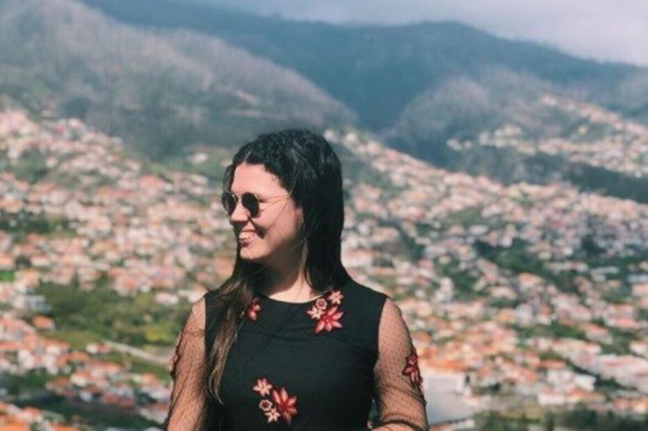 Alicia Aveiro tem 19 anos e é um sucesso no Instagram