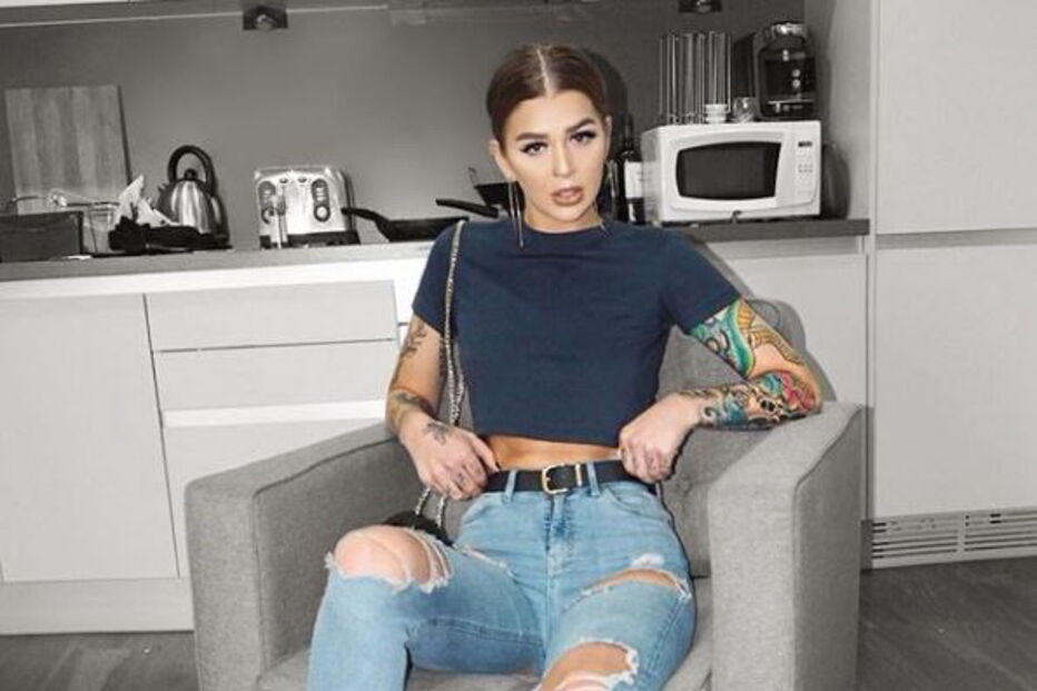 Kayla mostrava uma vida de luxos