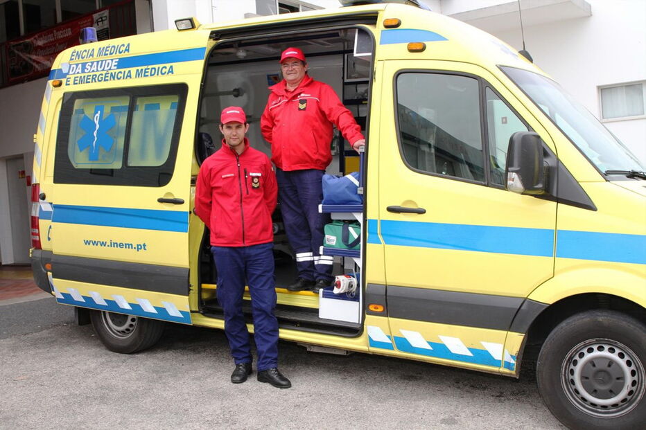 Carlos Pinheiro e Mário André são bombeiros em Silves e ajudaram mulher a dar à luz