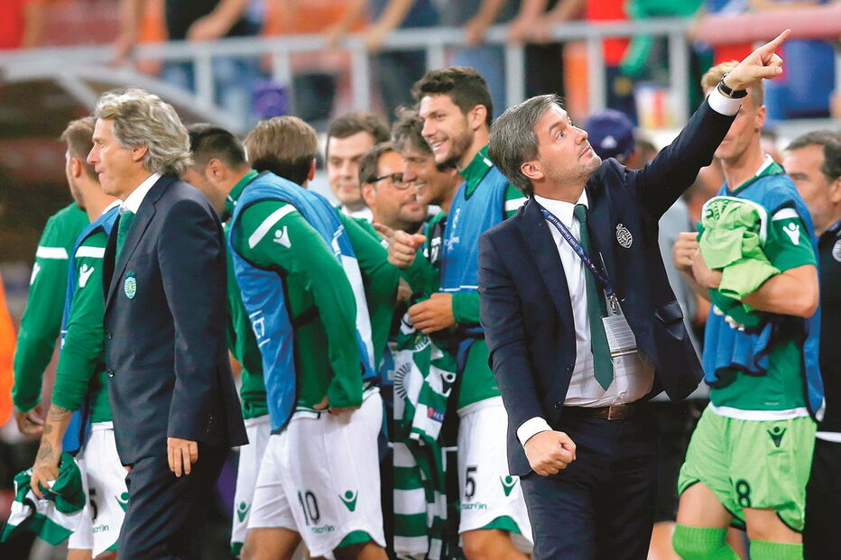 Bruno de Carvalho celebra vitória sobre o FC Porto