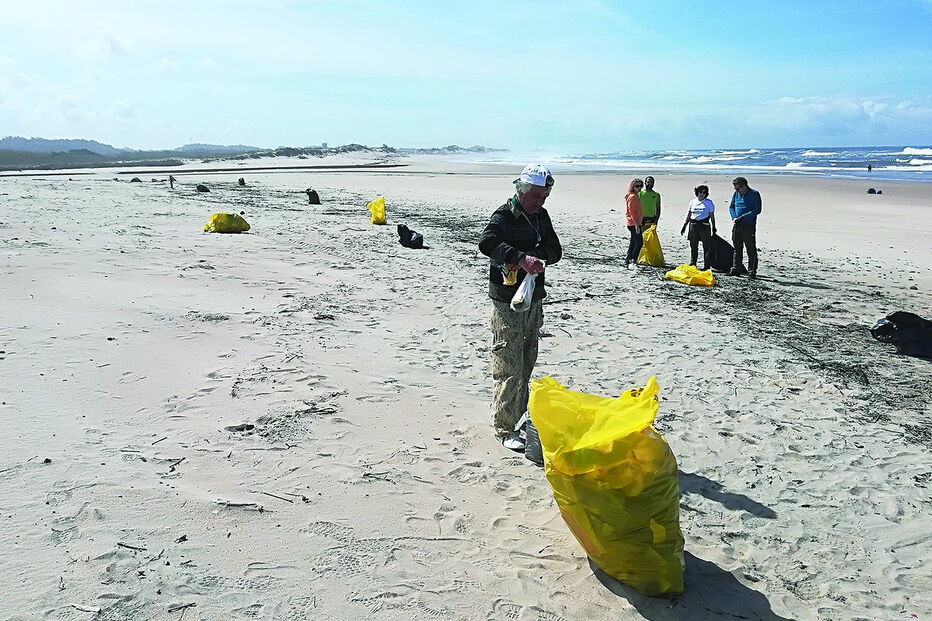 Operação de limpeza decorreu na semana passada entre a Foz do Neiva e a praia da Remalha, na vila de Apúlia  
