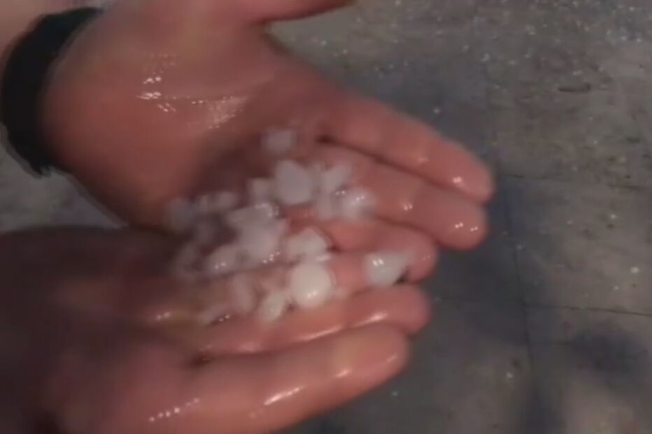 Algarvios acordam com chuva torrencial e granizo