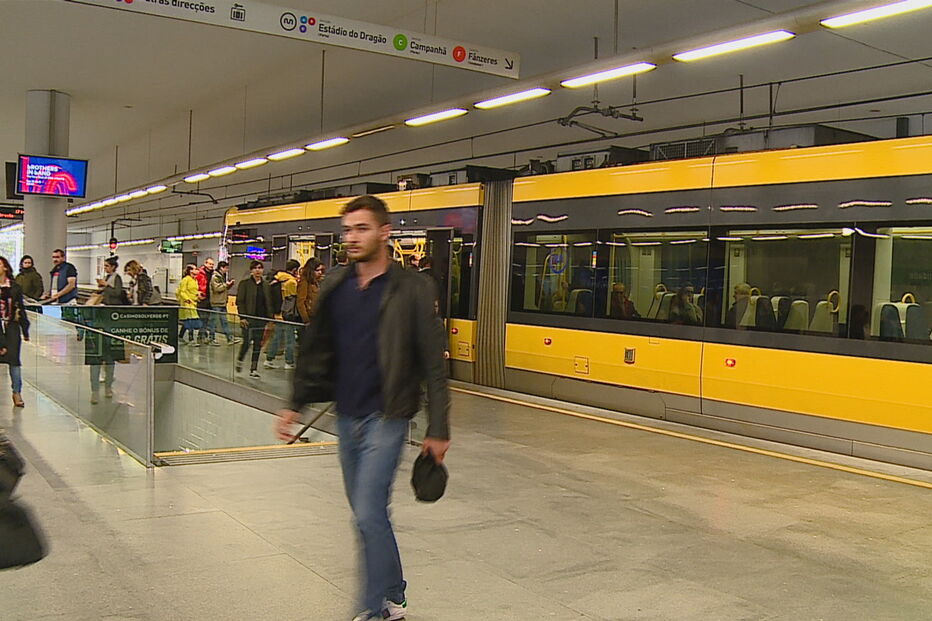 Greve encerra linhas no Metro do Porto