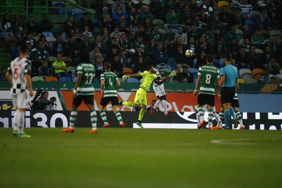 Jogadores em ação no Sporting-Boavista
