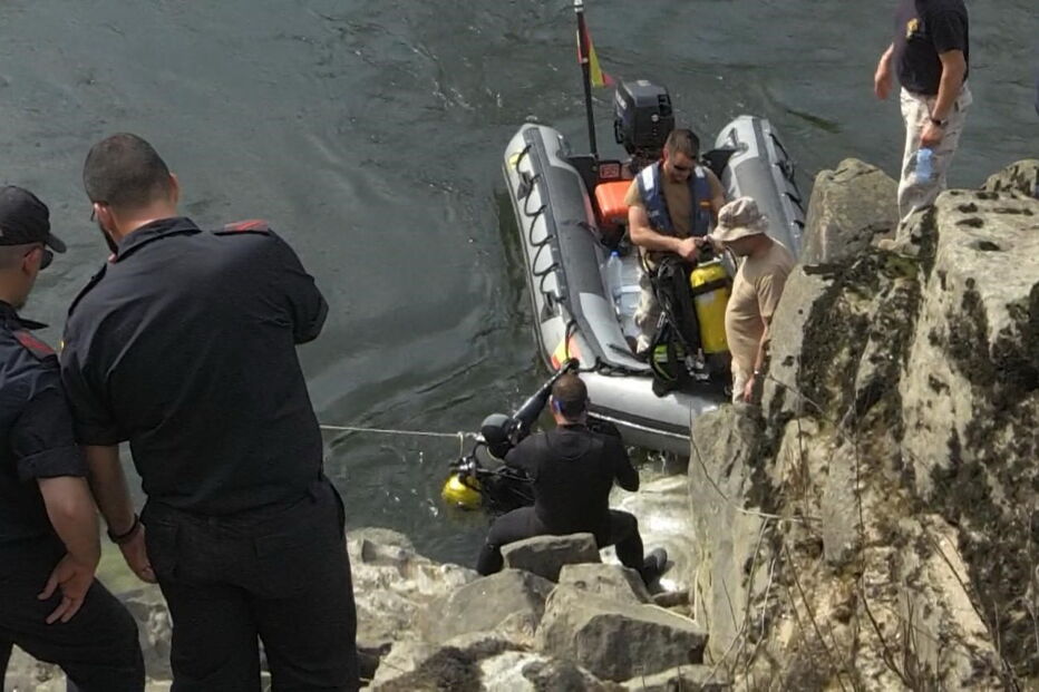 Buscas por pescador que desapareceu no Rio Minho