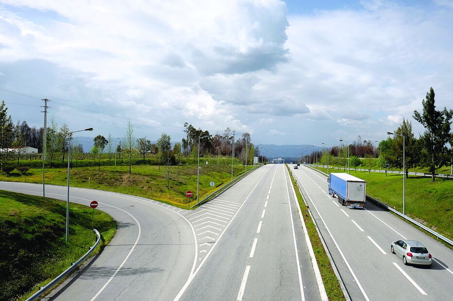 O Itinerário Principal 3 é a principal via de ligação entre o Litoral e o Interior na região Centro