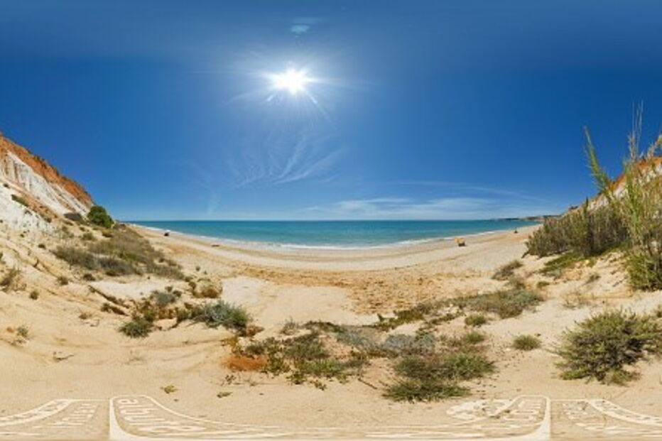 2018-04-26_11_26.48 12 - Praia da Falésia, Portugal.jpg