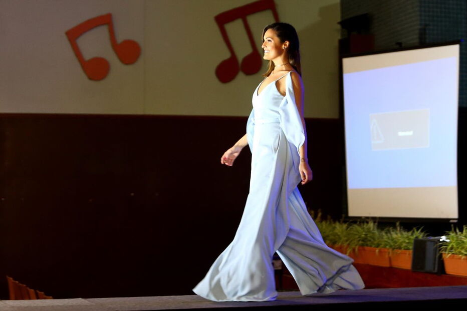 Ana Pedro Arriscado, apresentadora da CMTV, desfilou em Tires com reclusas da prisão