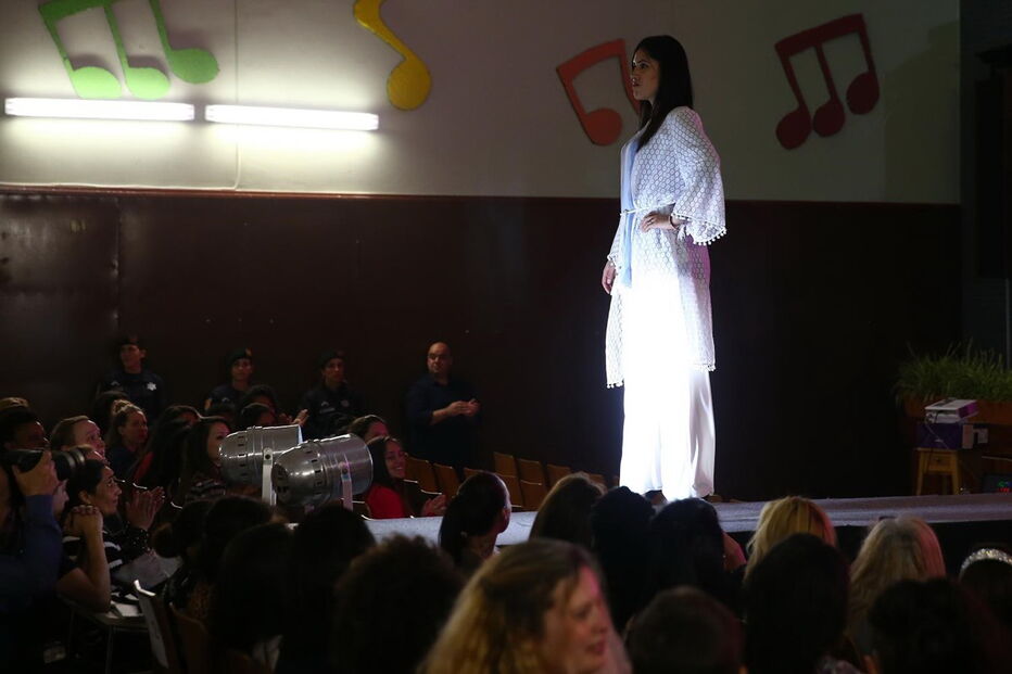 Reclusas de Tires desfilaram em evento na prisão