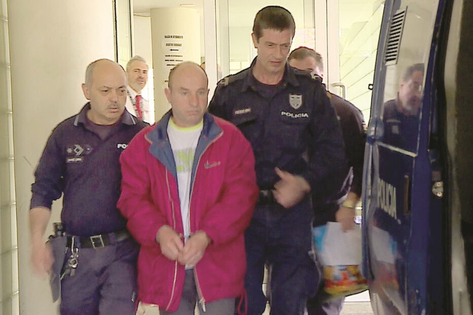 Homem que matou empregado de bar com garrafa no tribunal de Matosinhos