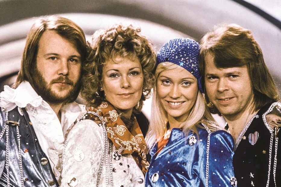 Benny Andersson, Anni-Frid Lyngstad, Agnetta Fältskog e Björn Ulvaeus, formam os Abba