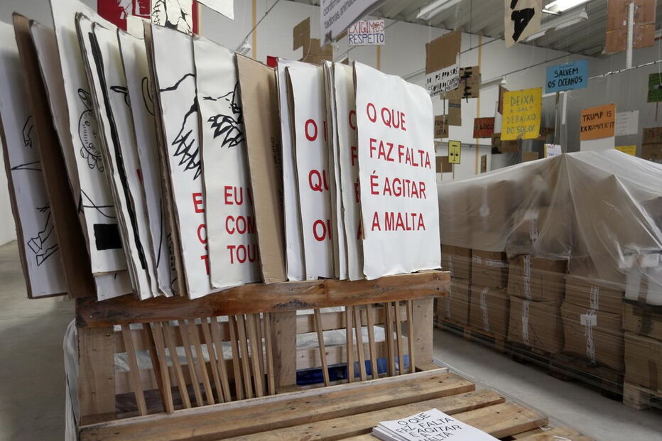 Exposição de cartazes de protesto no Barreiro