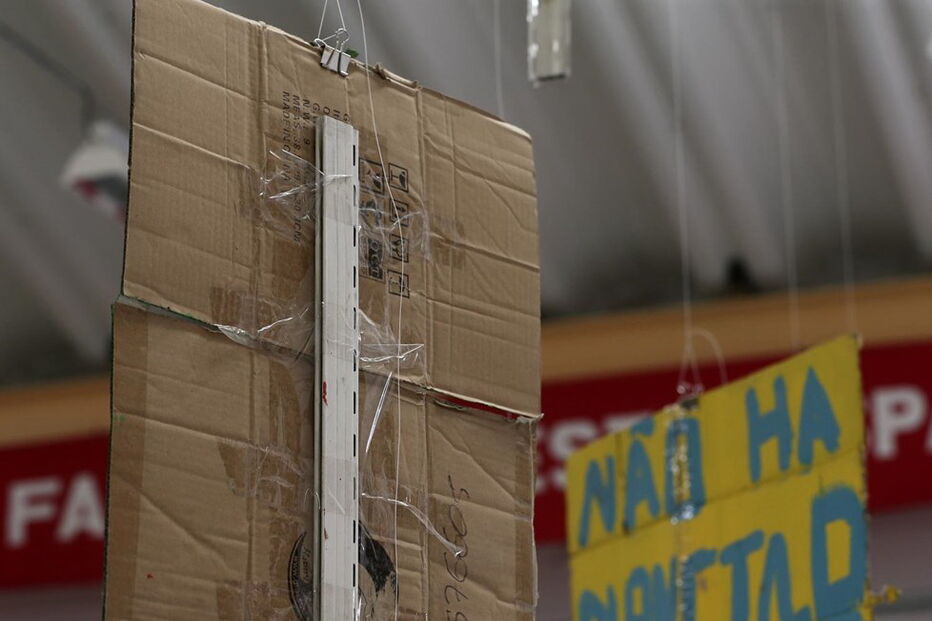 Exposição de cartazes de protesto no Barreiro