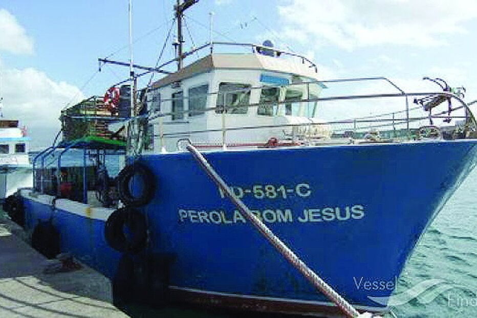 Traineira Pérola do Bom Jesus naufragou nos Açores