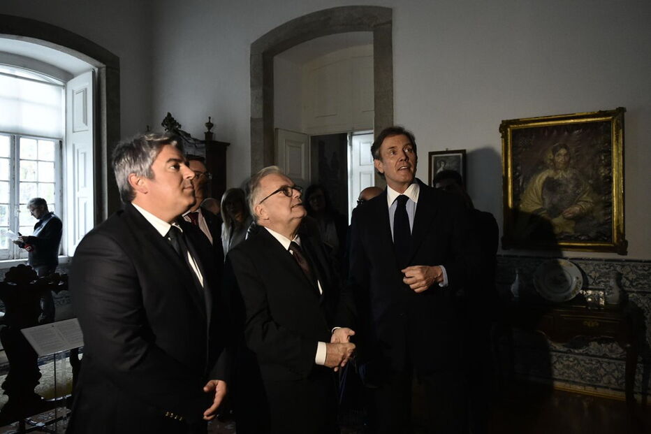 Ministro da Cultura (ao centro), acompanhado por João Azevedo, presidente da CM de Mangualde, e Pais do Amaral