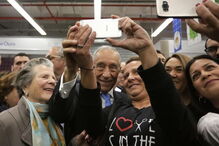 Marcelo Rebelo de Sousa no Mercado Temporário do Bolhão
