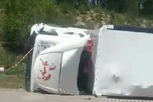 Camião tombado na A1