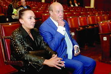 Pinto da Costa com Cláudia Campo no Teatro Sá da Bandeira, no Porto