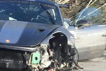Mais um Porsche de 368 mil euros destruído em acidente
