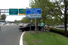 Após o embate, o condutor verificou a viatura e voltou à estrada