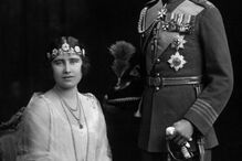 Rei Jorge VI e a Rainha-Mãe Elizabeth em 1923