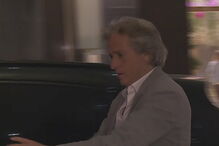 Jorge Jesus à saída do Ritz