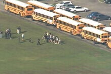  Alunos foram retirados de escola de Santa Fe, após tiroteio que fez vários mortos