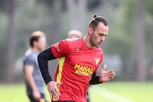 Beto, do Goztepe, é o guarda-redes mais experiente 