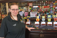 Anna Dyson-Edge vai doar o montante recolhido