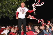 Vila das Aves não dormiu para receber os heróis do Jamor esta madrugada