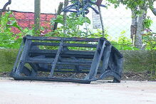 Estragos visíveis do fogo que deixou o morador ferido, por inalação de fumo