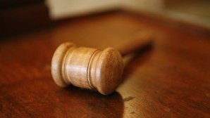 Tribunal de Viseu absolve homem acusado de violência doméstica