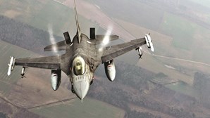Caça da Força Aérea sofre problema técnico durante descolagem em Beja