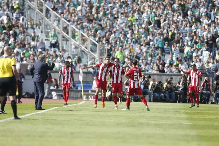 Vila das Aves, 10/30/2018 - The Clube Desportivo das Aves received Sporting  Clube de Portugal this afternoon at the EstÃ¡dio do Clube Desportivo das  Aves, in a game to count for the