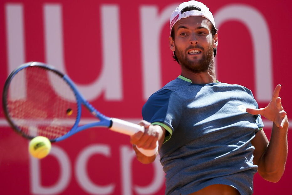 João Sousa em ação no Estoril Open