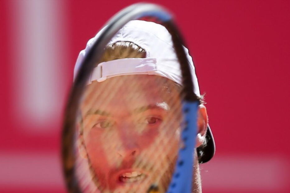 João Sousa em ação no Estoril Open