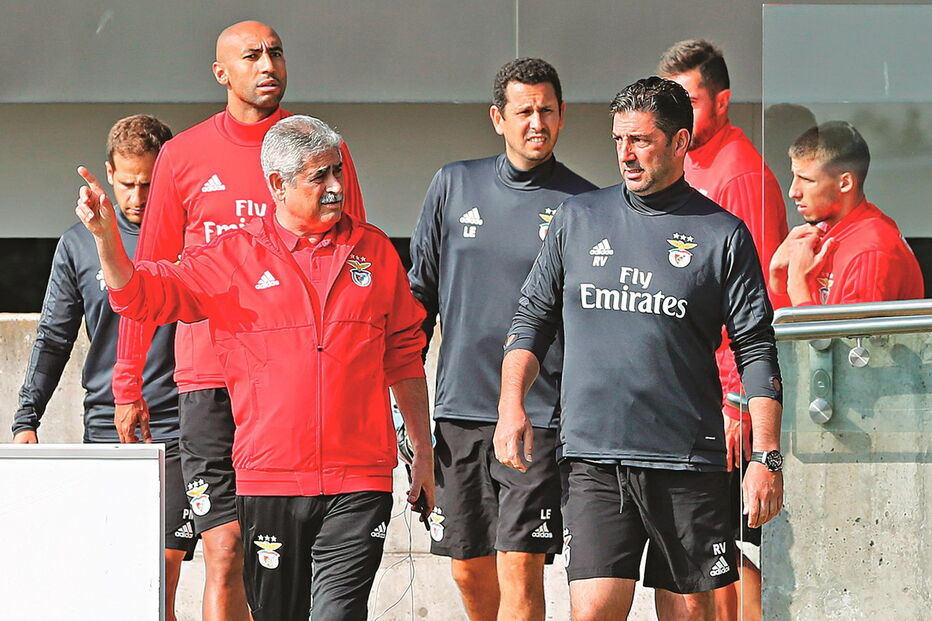 Luís Filipe Vieira com equipa