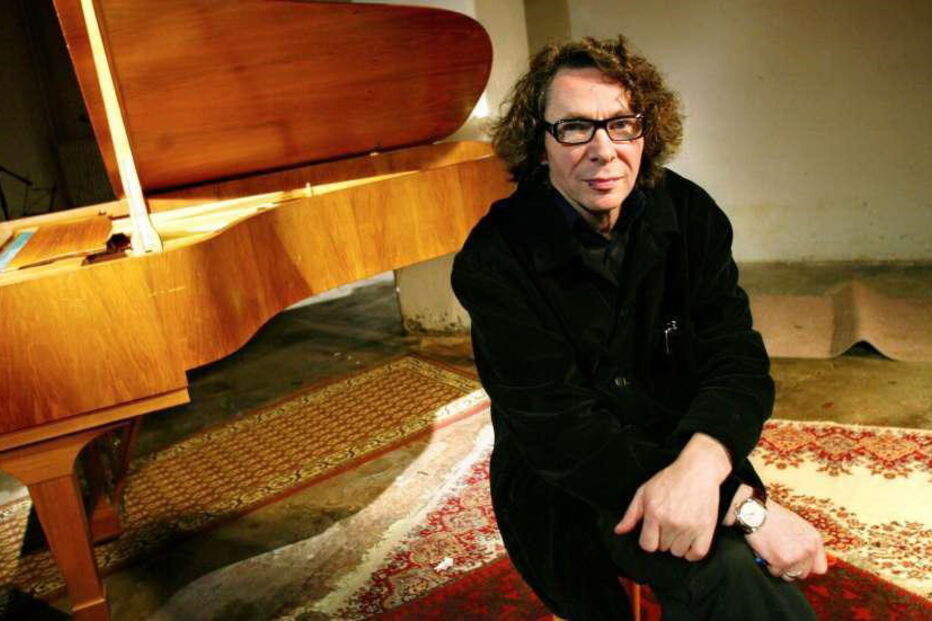 Fotógrafo Jean Claude Arnault é acusado de assédio sexual a dezenas de mulheres