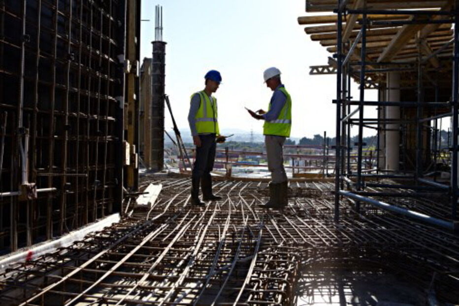 Engenheiro em obra de construção civil