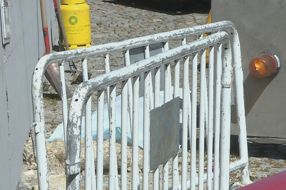 Homem de 47 anos morre esmagado por empilhadora em Paredes