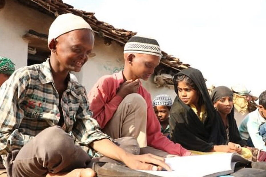 irmãos indianos, fantasmas, india 
