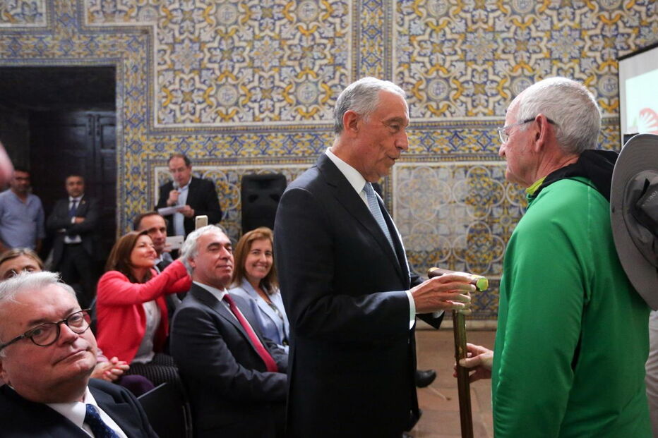 Marcelo juntou-se a peregrinos a caminho de Santiago de Compostela
