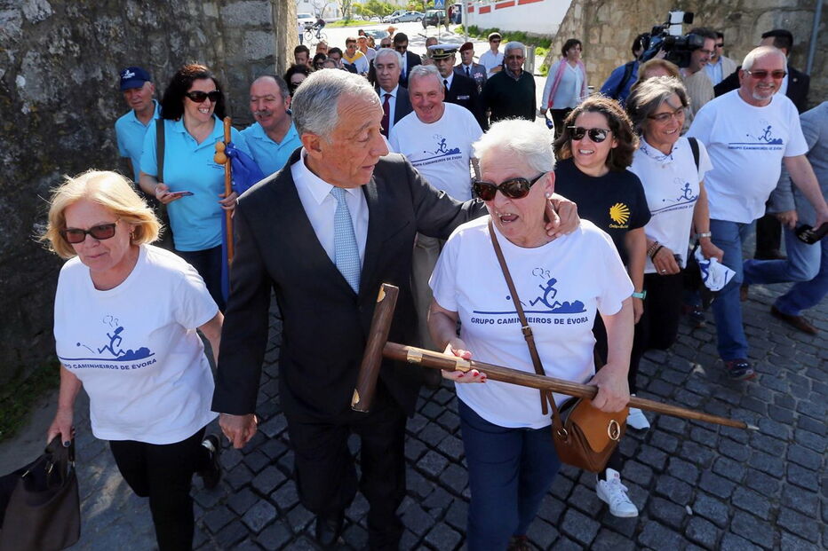 Marcelo juntou-se a peregrinos a caminho de Santiago de Compostela